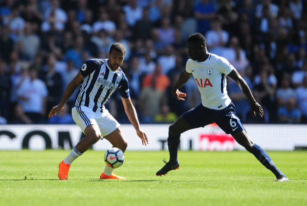 陷入防线混 陷入防线混