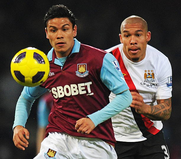 接触到他们 接触到他们