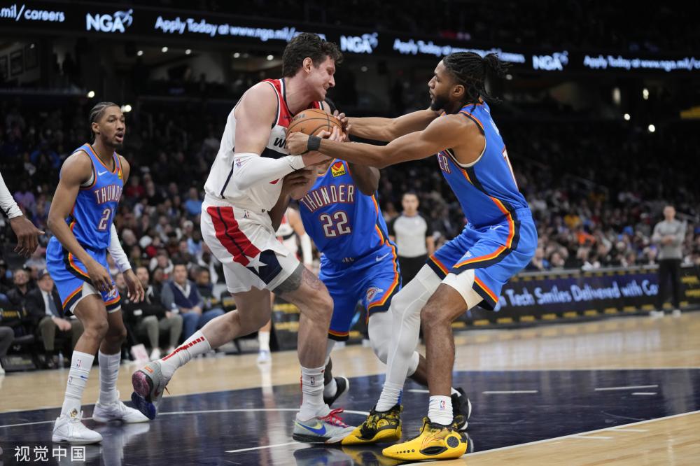 通过引进更 通过引进更